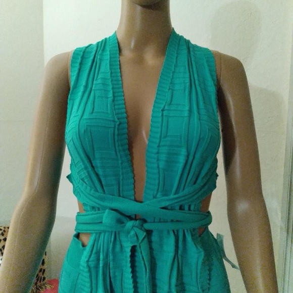 Versatile tie-up dress 👗 Very sexy and unique! Can be worn various ways. MEDIUM - Picture 6 of 14